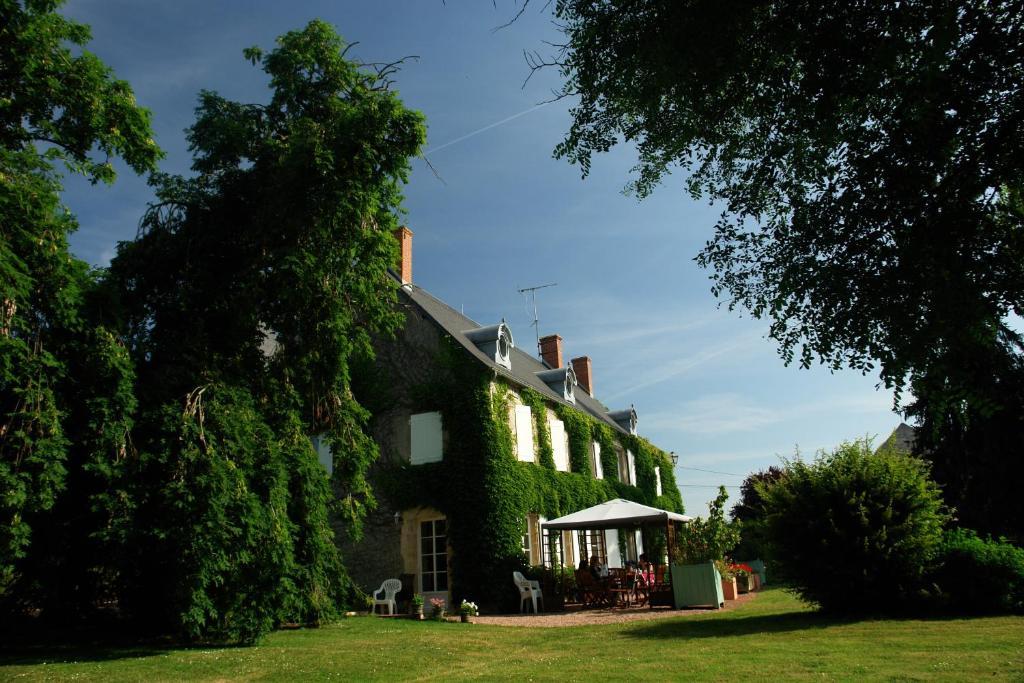Chambres D'Hotes - Domaine Des Perrieres Crux-la-Ville Exterior photo